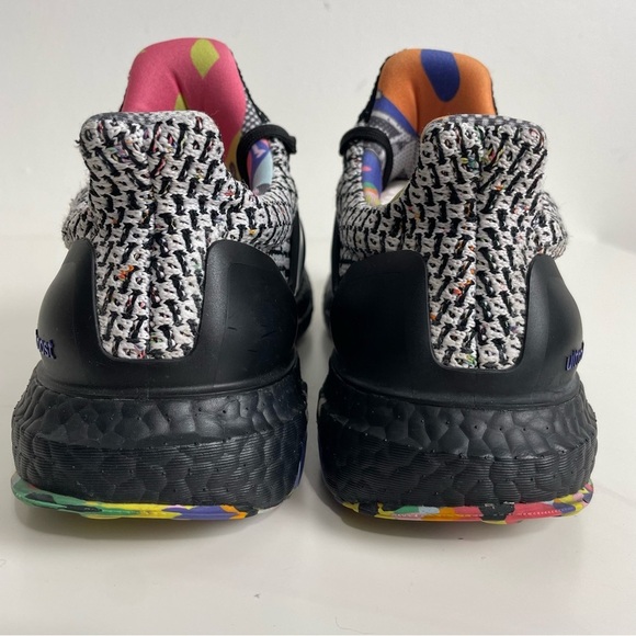 ADIDAS Ultraboost 5.0 DNA LOVE UNITES PRIDE Running Shoes Mens 5.5 Black Unisex main image 12